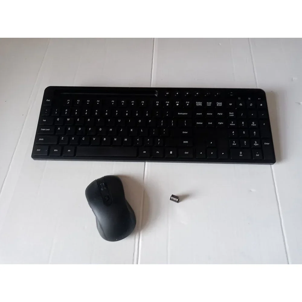 Wireless Keyboard and Mouse, Full-Size Quiet Keyboard Mouse Combo, 2.4GHz  NEW